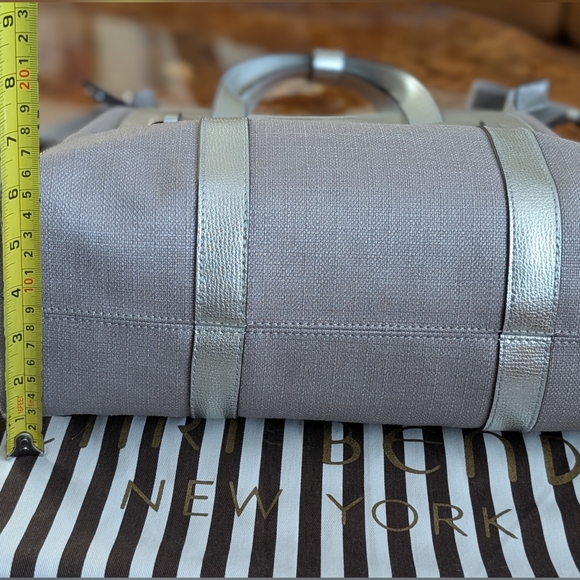 Gorgeous Henri Bendel New York bag/Satchel/Backpack/Tote - Picture 5 of 16